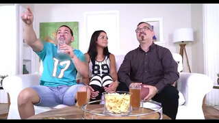 ���ারপর প্রায় আধ ঘন্টা জন্য তিনি রাখা তার চোট খুব কঠিন, এবং তিনি বলেন, শুরু থেকে উত্তোলন আমার গাধা প্রতিটি আমার বাধা বিপত্তি এবং সমর্থিত আমাকে সব সময় তিনি আমাকে বলছেন, হ্যাঁ, uhffh করা, একটু বেশি, হ্যাঁ. দুই পূর্ণ ভিতরে