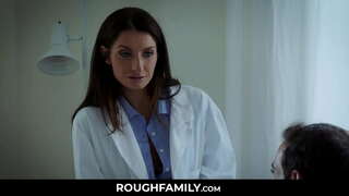 Silvia ပညာရှိရွားႏိုင္ငံသူမ၏သားရဲ့ကြက်စိုက်ထူ