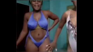 (NN) ги Обожавам форми и акценти