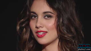 Bubble butt latina MILF babe gets naked dum sonĝo dato kun ŝi