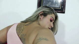 الحمار كبيرة لاتينا